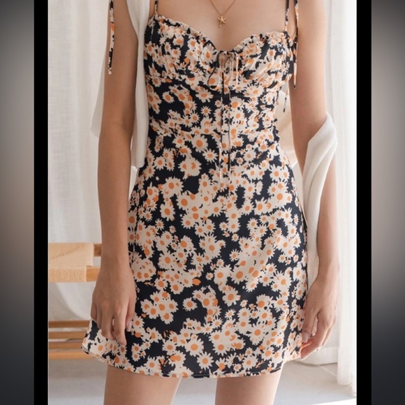 Rèalisation Par “The Devon” mini dress in Flower Power - Picture 9 of 9